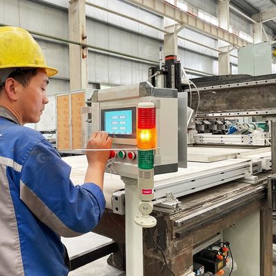Motor Core Solar Panel Frame Disassembling Machine with 1 T Weight and Hydraulic Power
