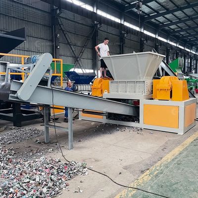Rubber Tyre Crushing Machine with 9CrSi/D2/SKD-11 Blades and PLC Core Components